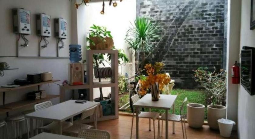 Butik Capsule Hostel