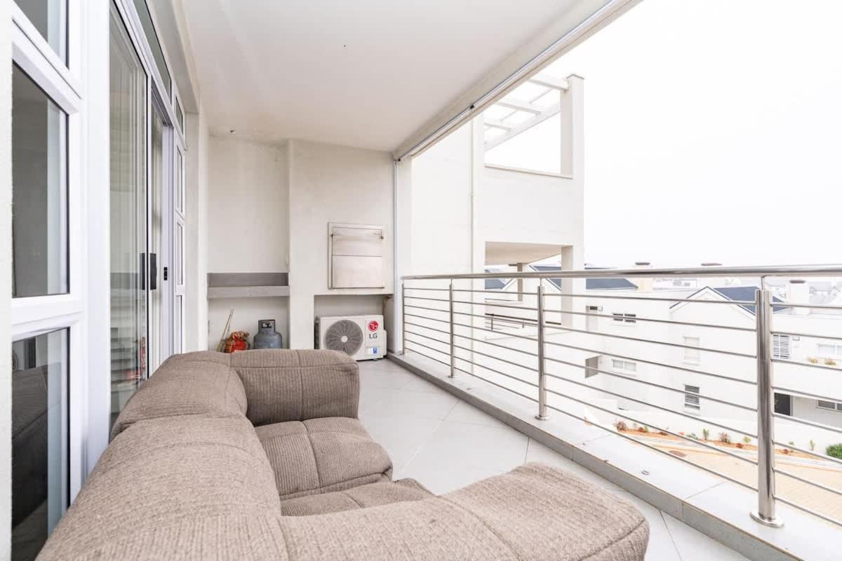 Luxury Secure Big Bay Apartment view 3