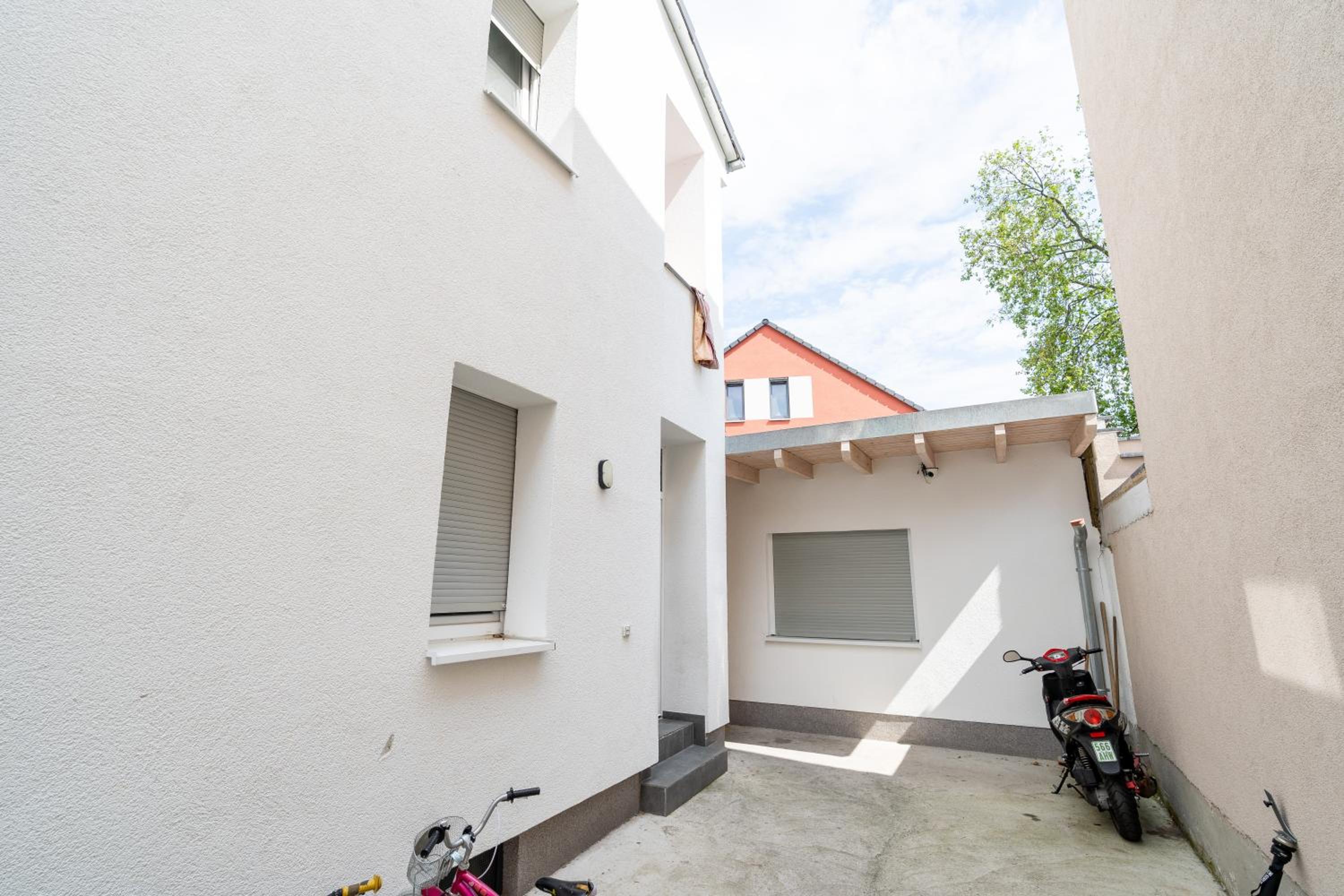 Atrium Apartments - Friedrich