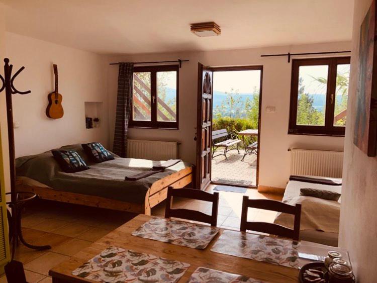 Repülőhal Apartmanház