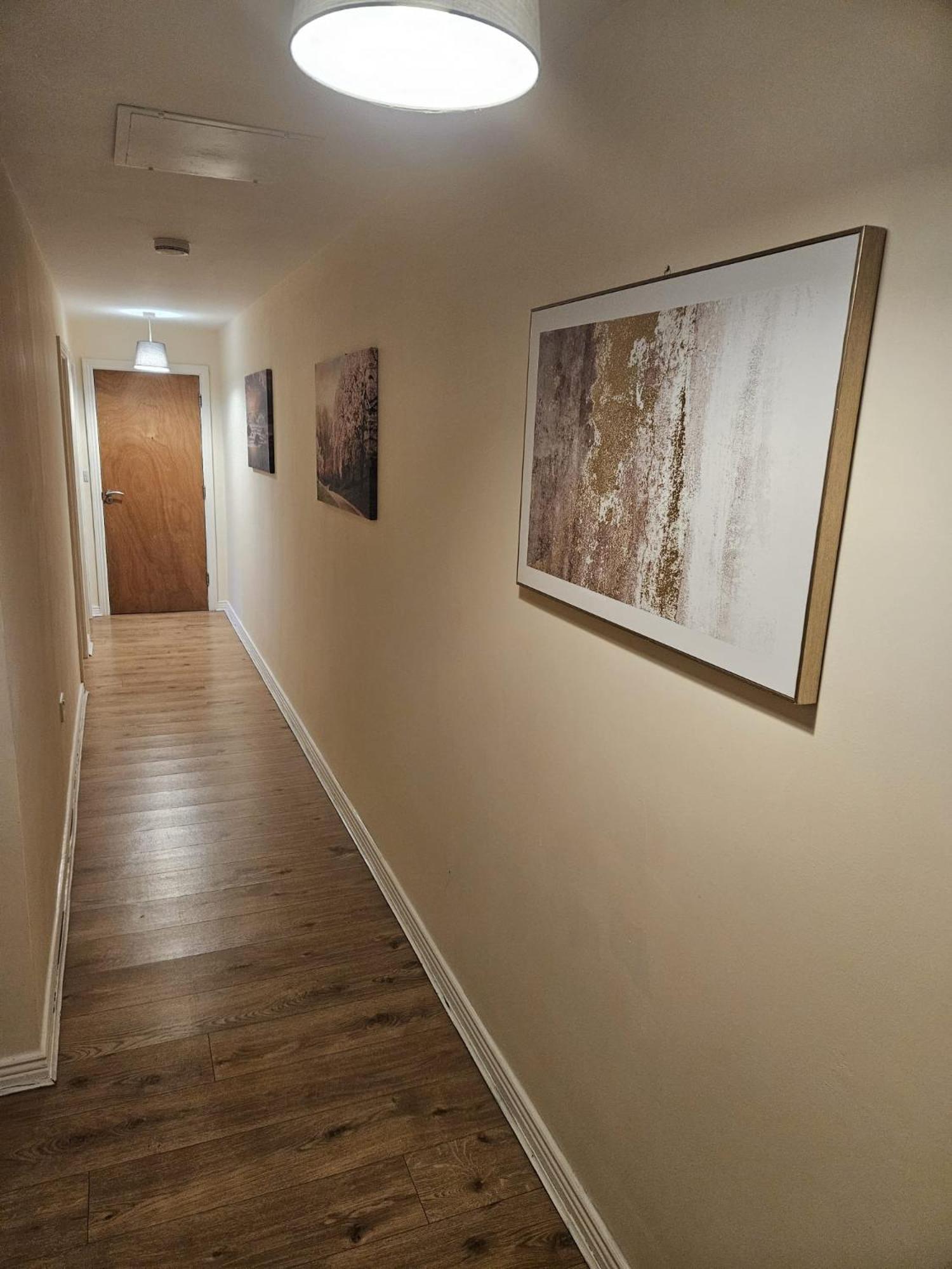 Athlone Vacations - Two Bedroom Apartment Athlone - Property Image 4