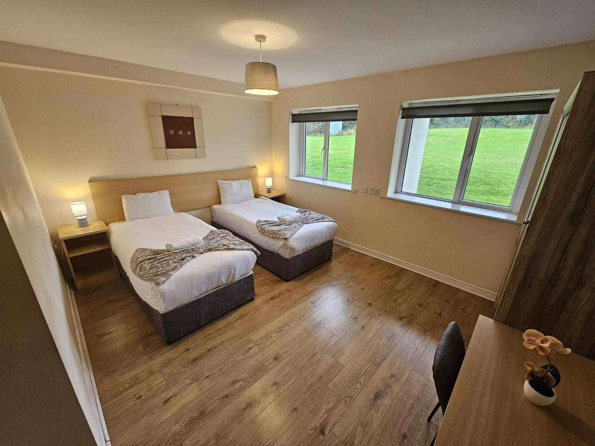 Athlone Vacations - Two Bedroom Apartment Athlone - Property Image 5