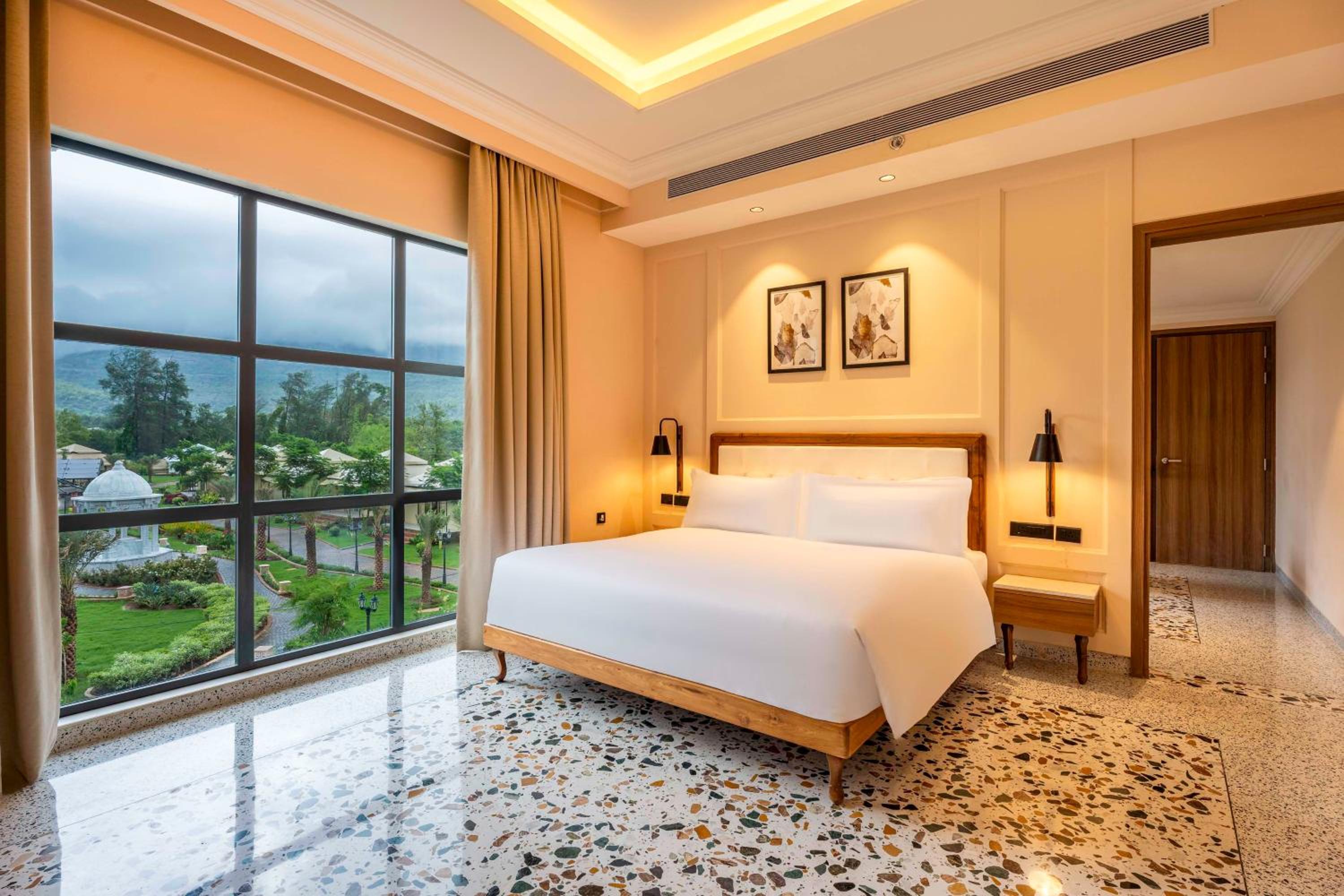 Radisson Blu Plaza Resort & Convention Centre Karjat