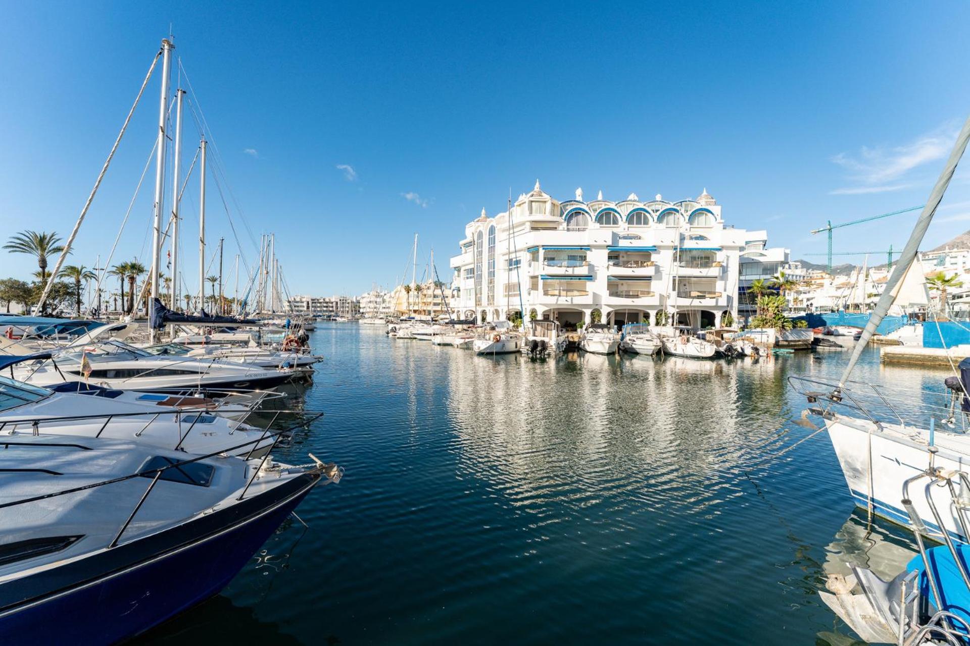 MalagaSuite Puerto Marina Benalmadena