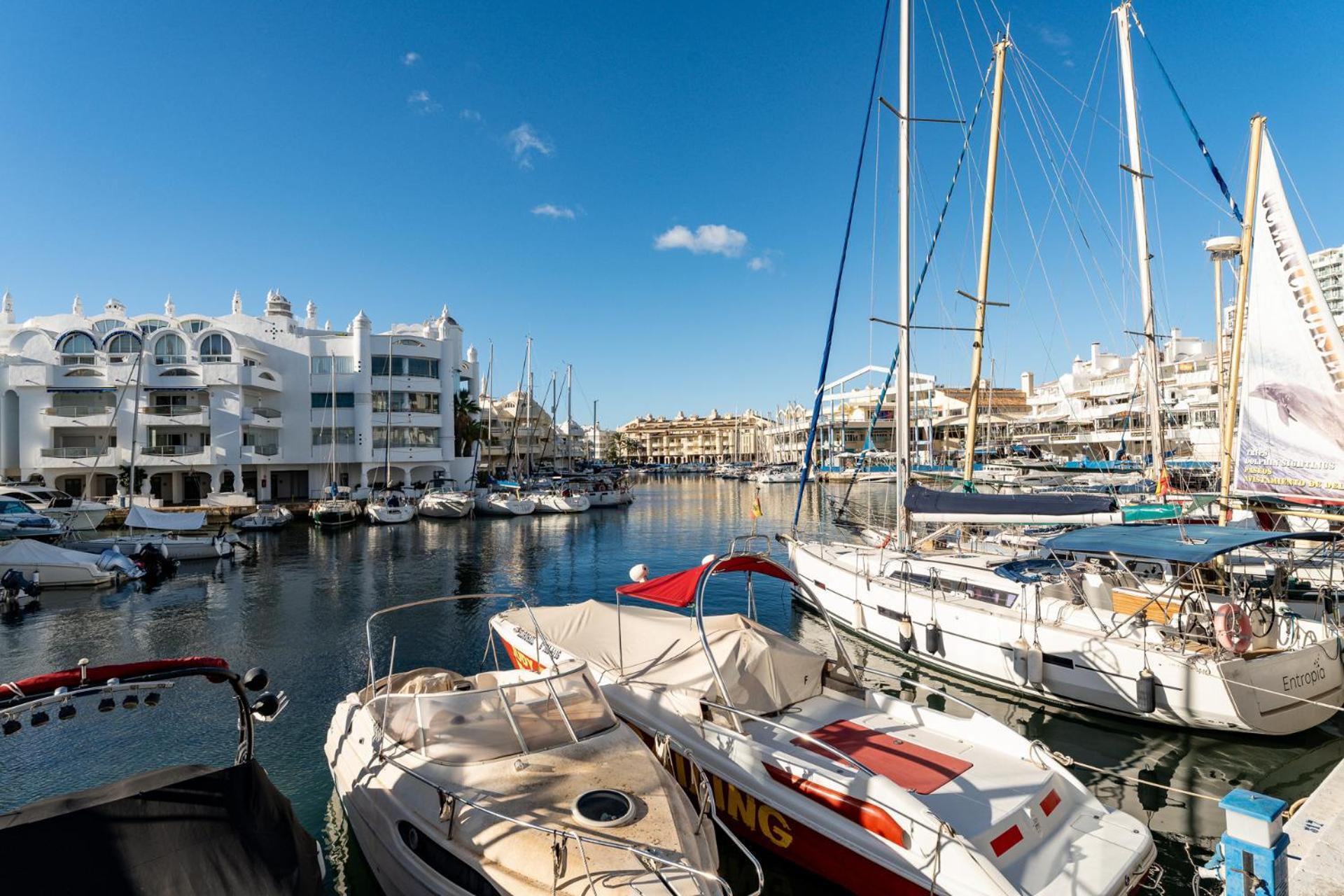 MalagaSuite Puerto Marina Benalmadena