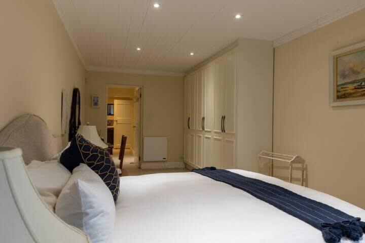 Langebaan 4 Bedroom Holiday Home