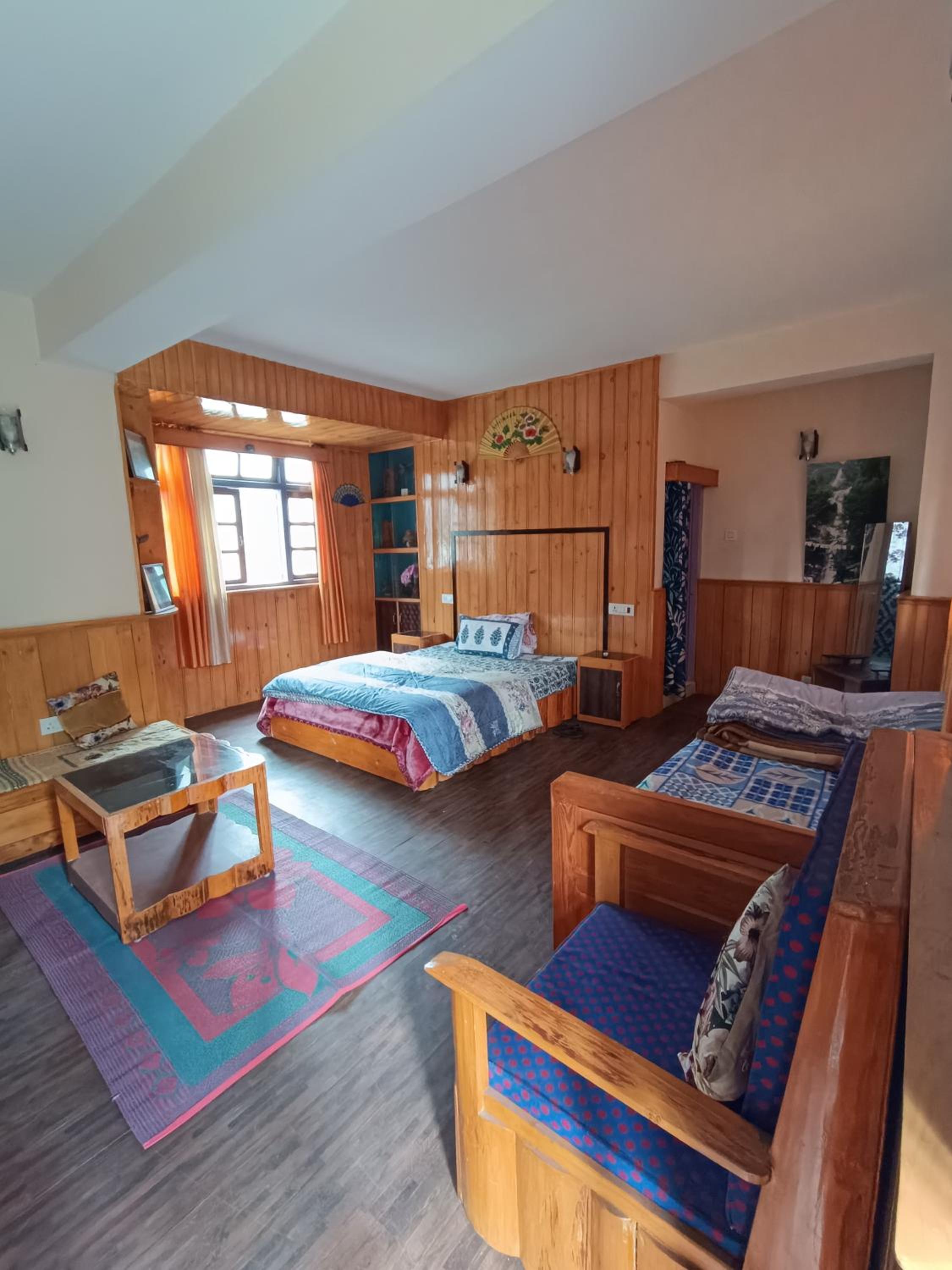 Kelly's Rooms