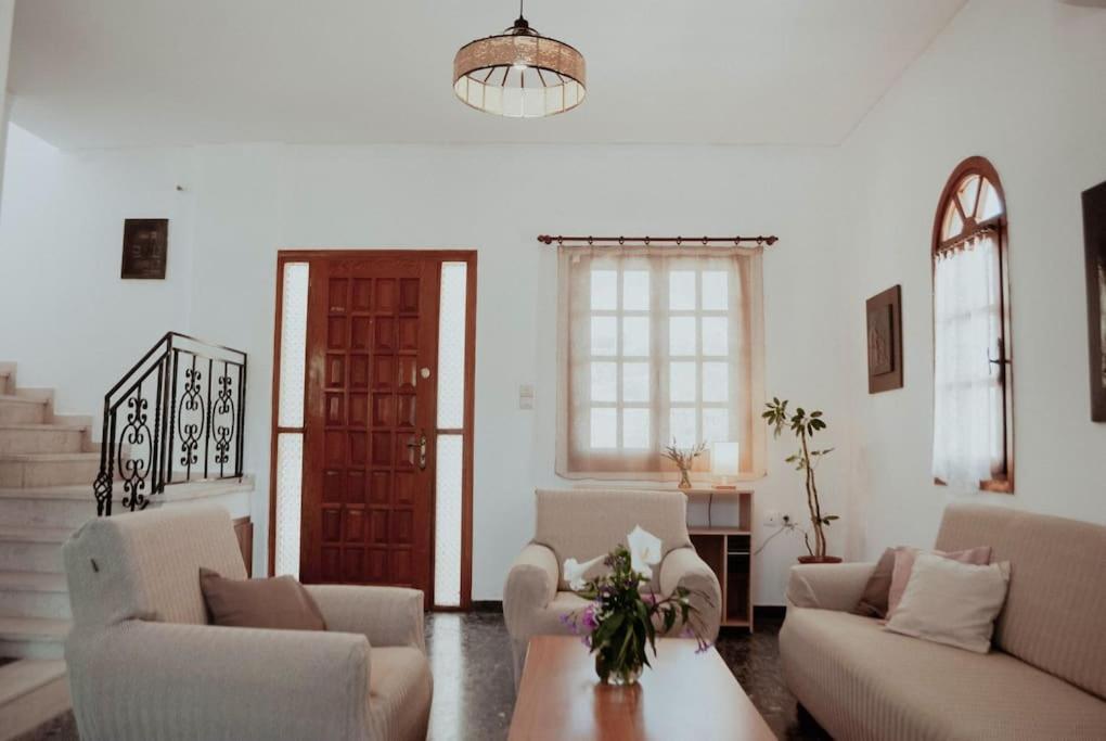 Casa Marika - 3 bedroom house view 2