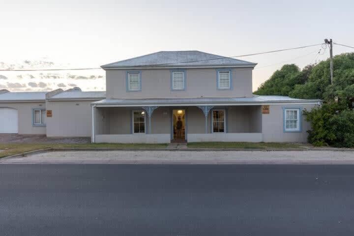 Langebaan 4 Bedroom Holiday Home