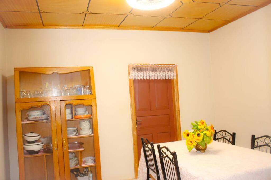 Kente Heritage Lodge - Bonwire view 2