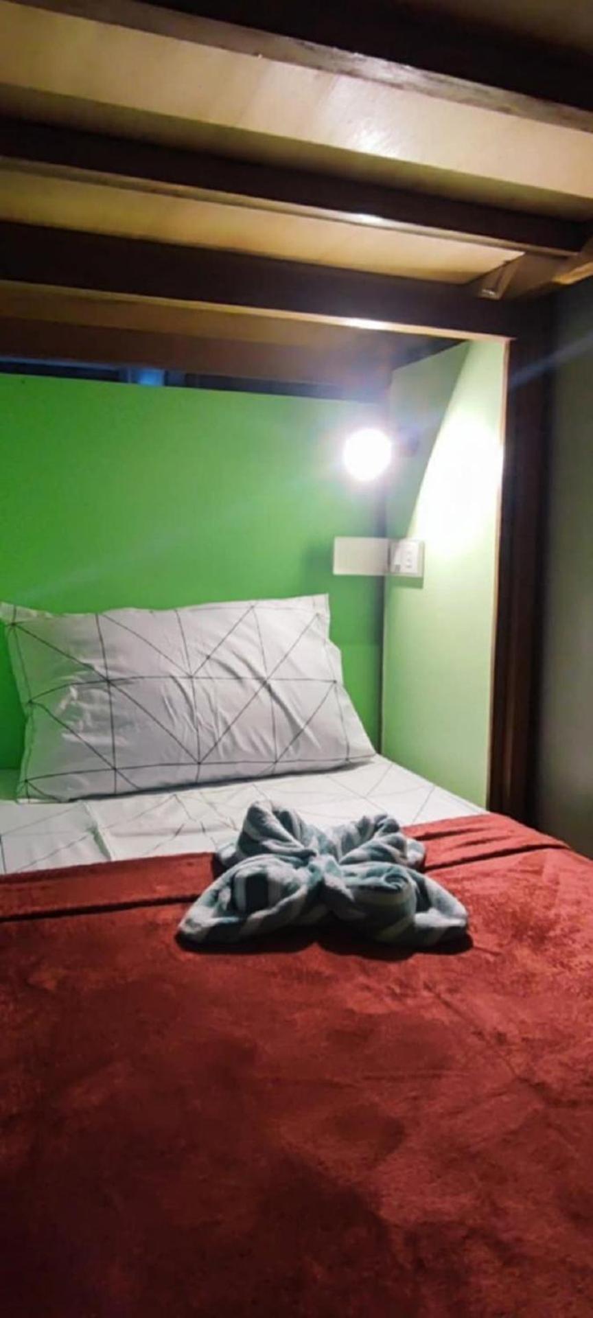 Eyy Hostel