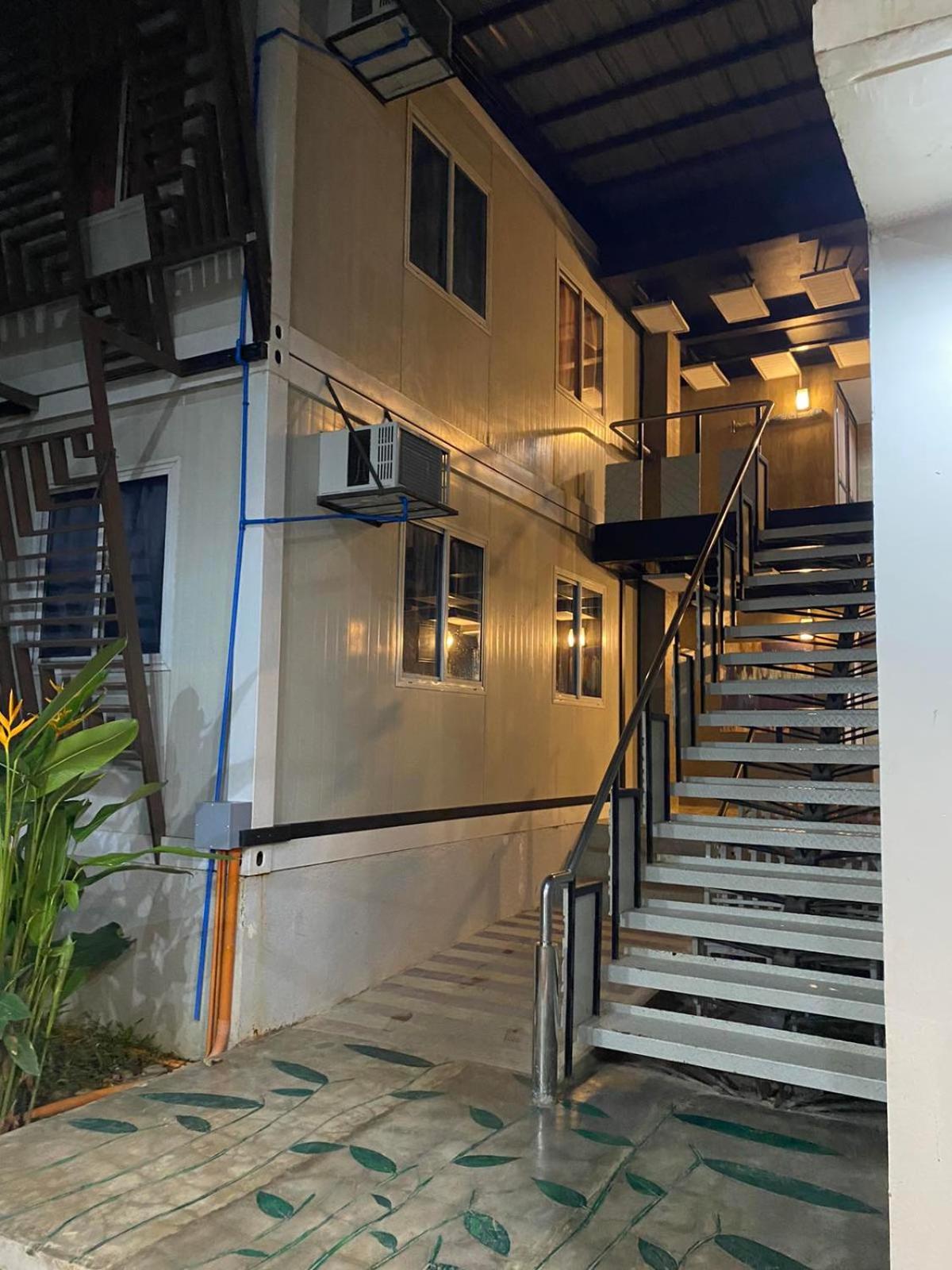 Eyy Hostel