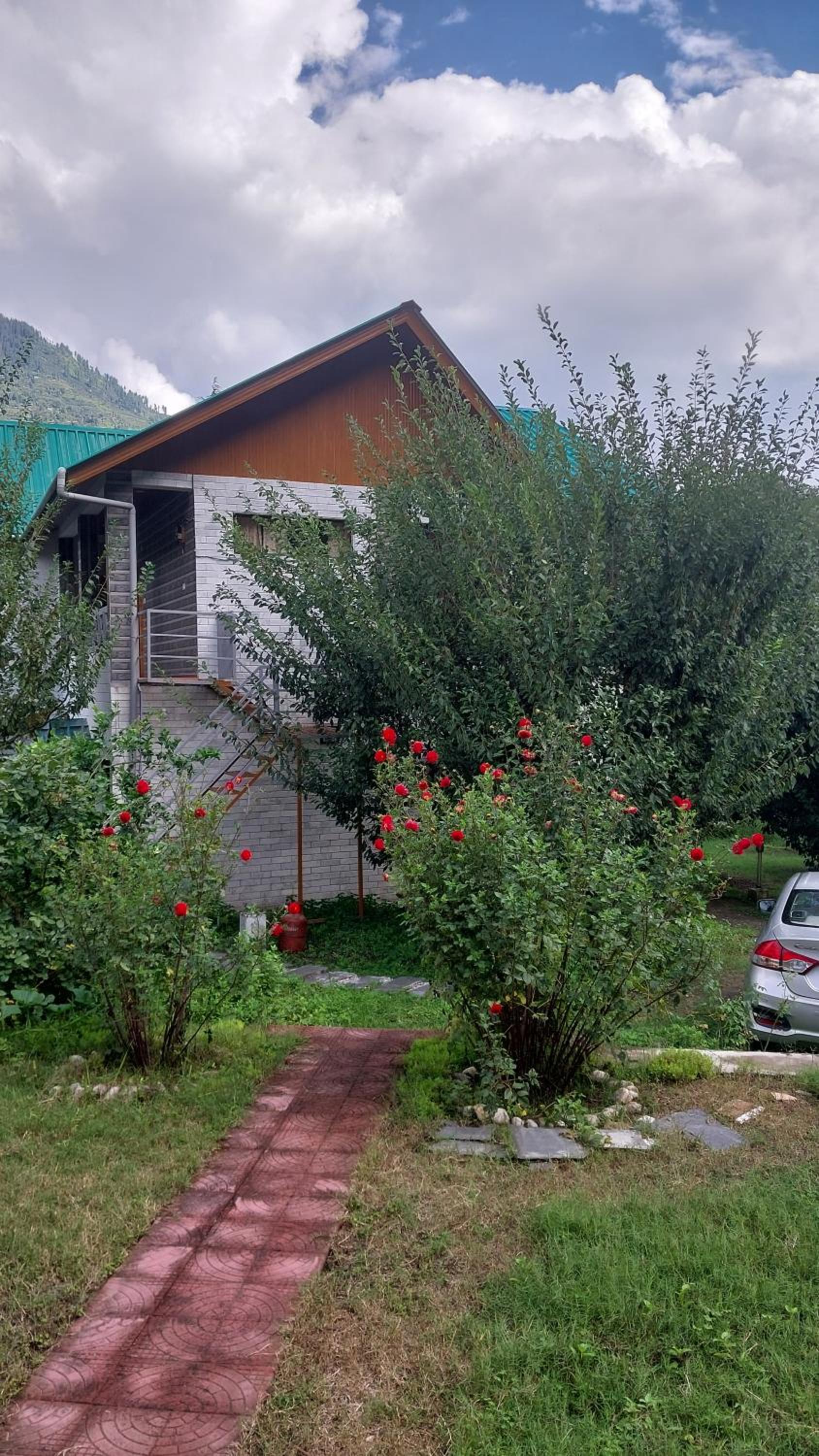 Silver Streak Cottage - 2 Bedroom view 4