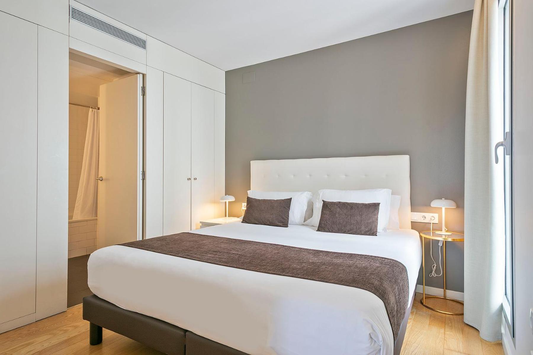 Lugaris Beach Apartments