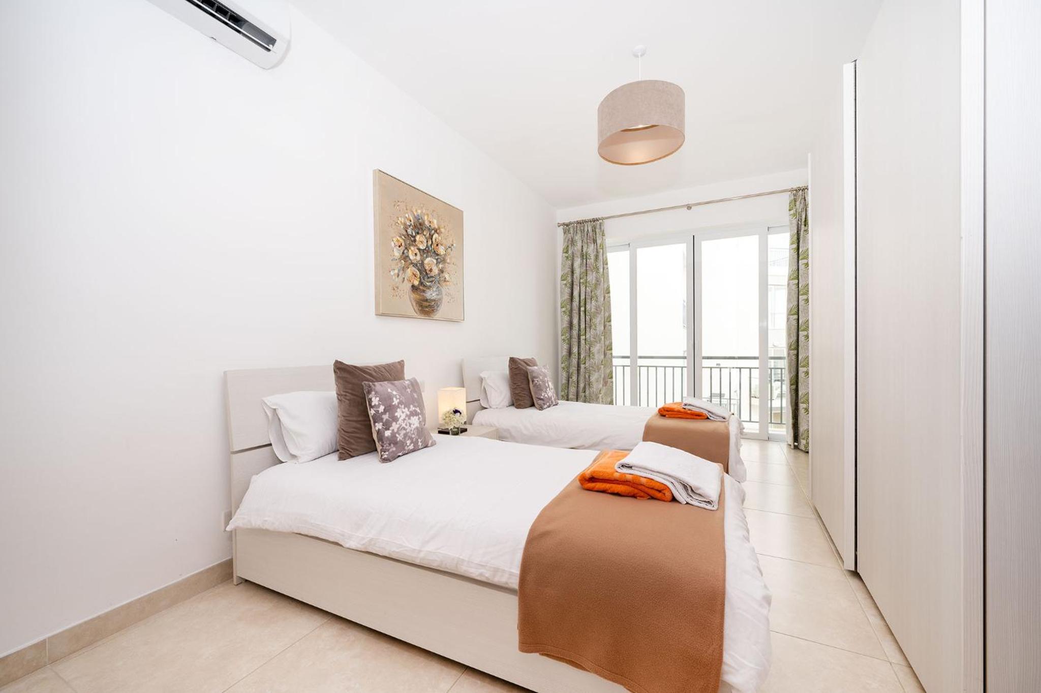 Hillock Residence Apartments