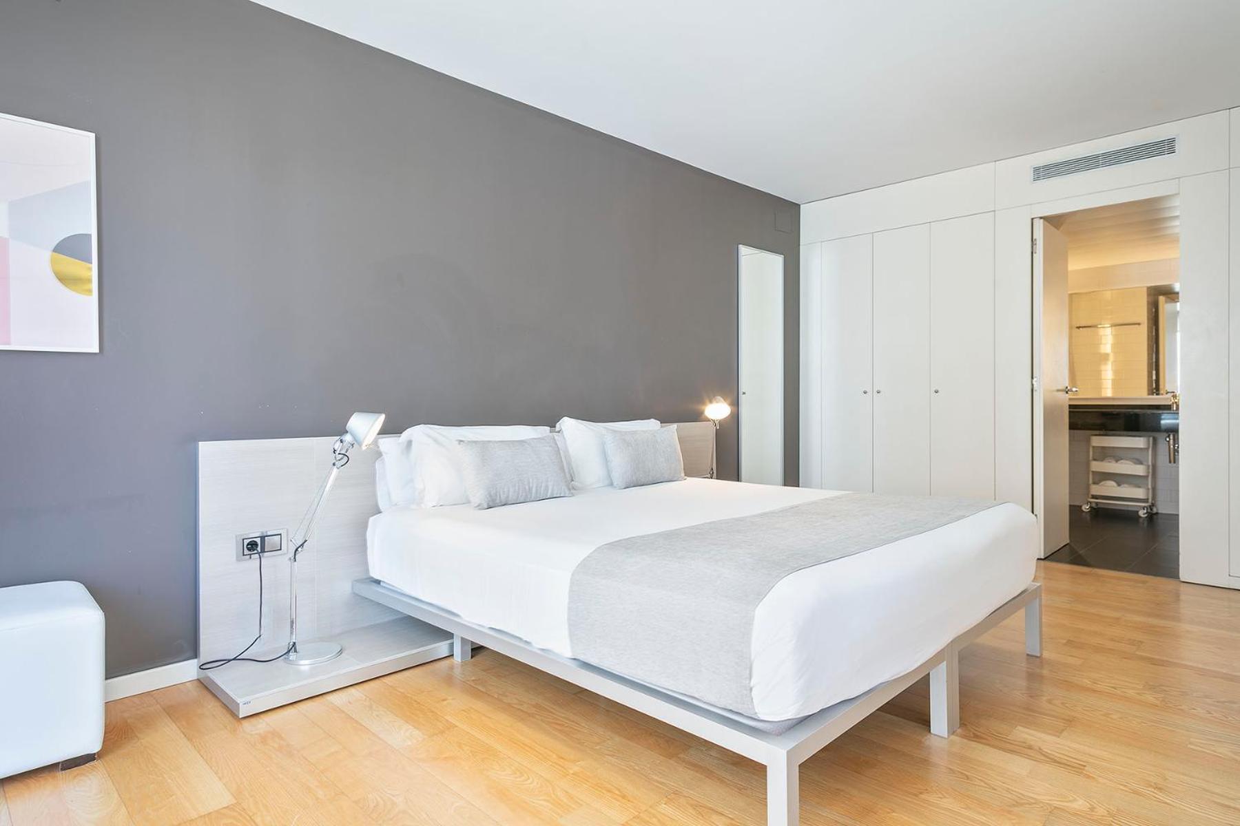 Lugaris Beach Apartments