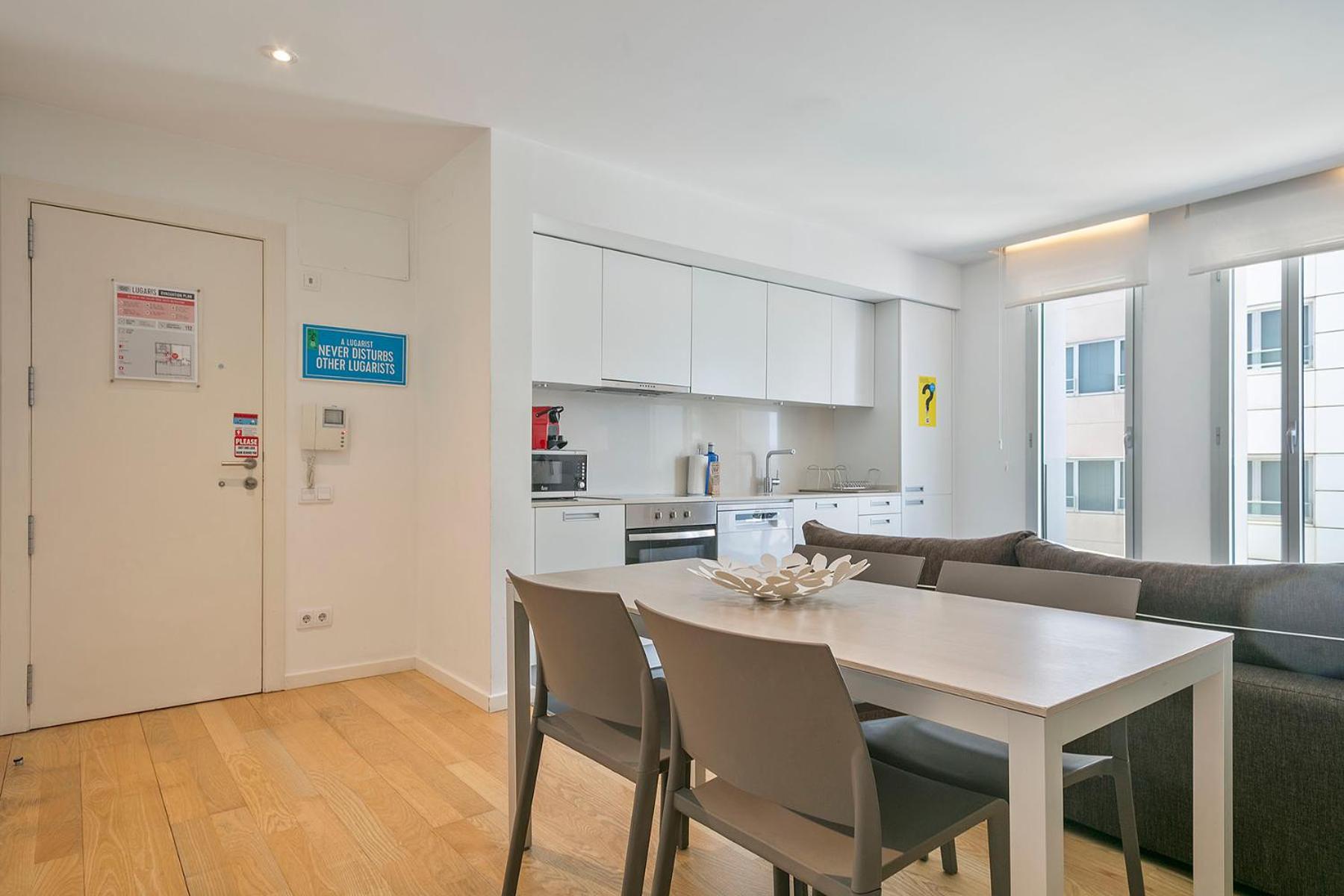 Lugaris Beach Apartments