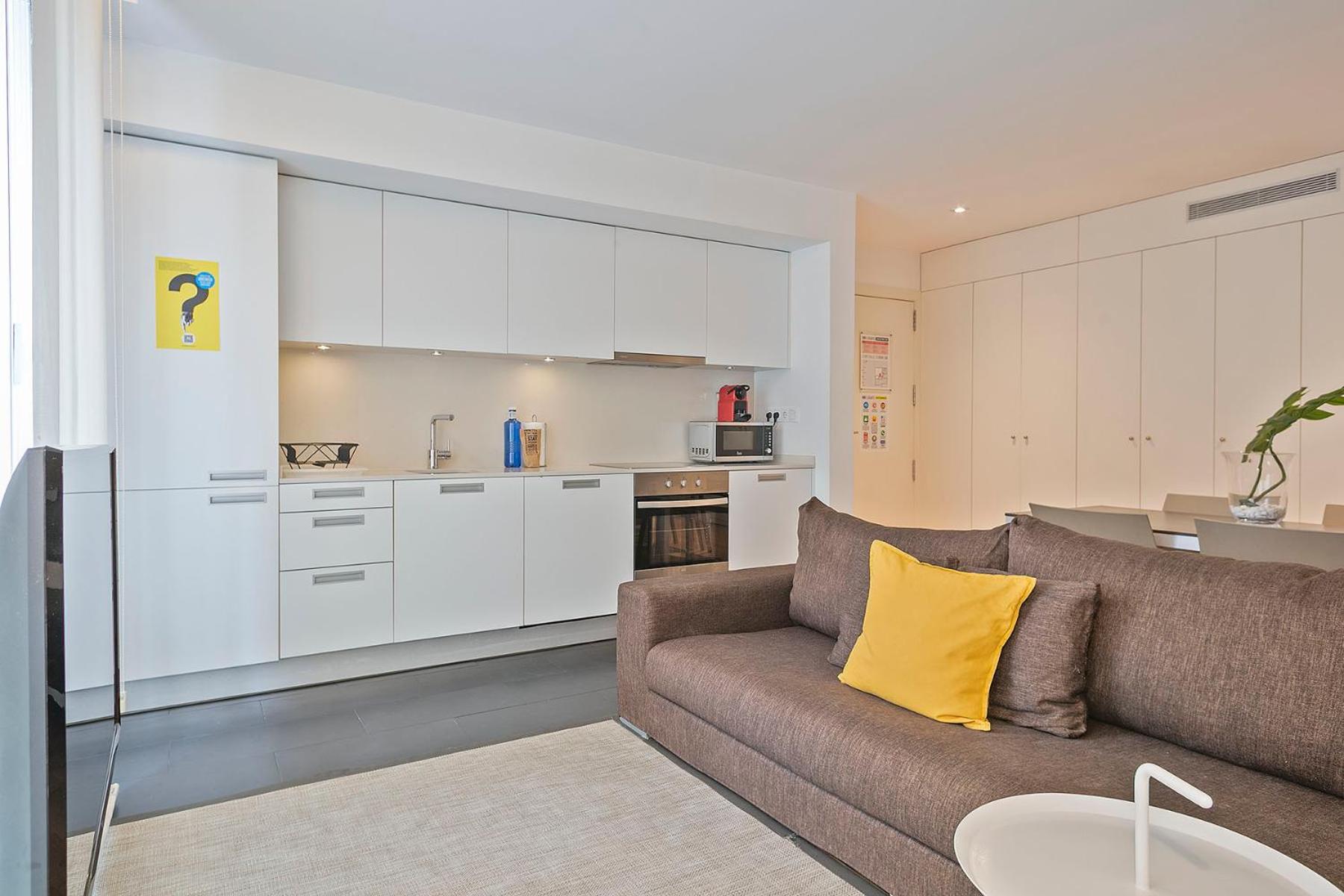 Lugaris Beach Apartments