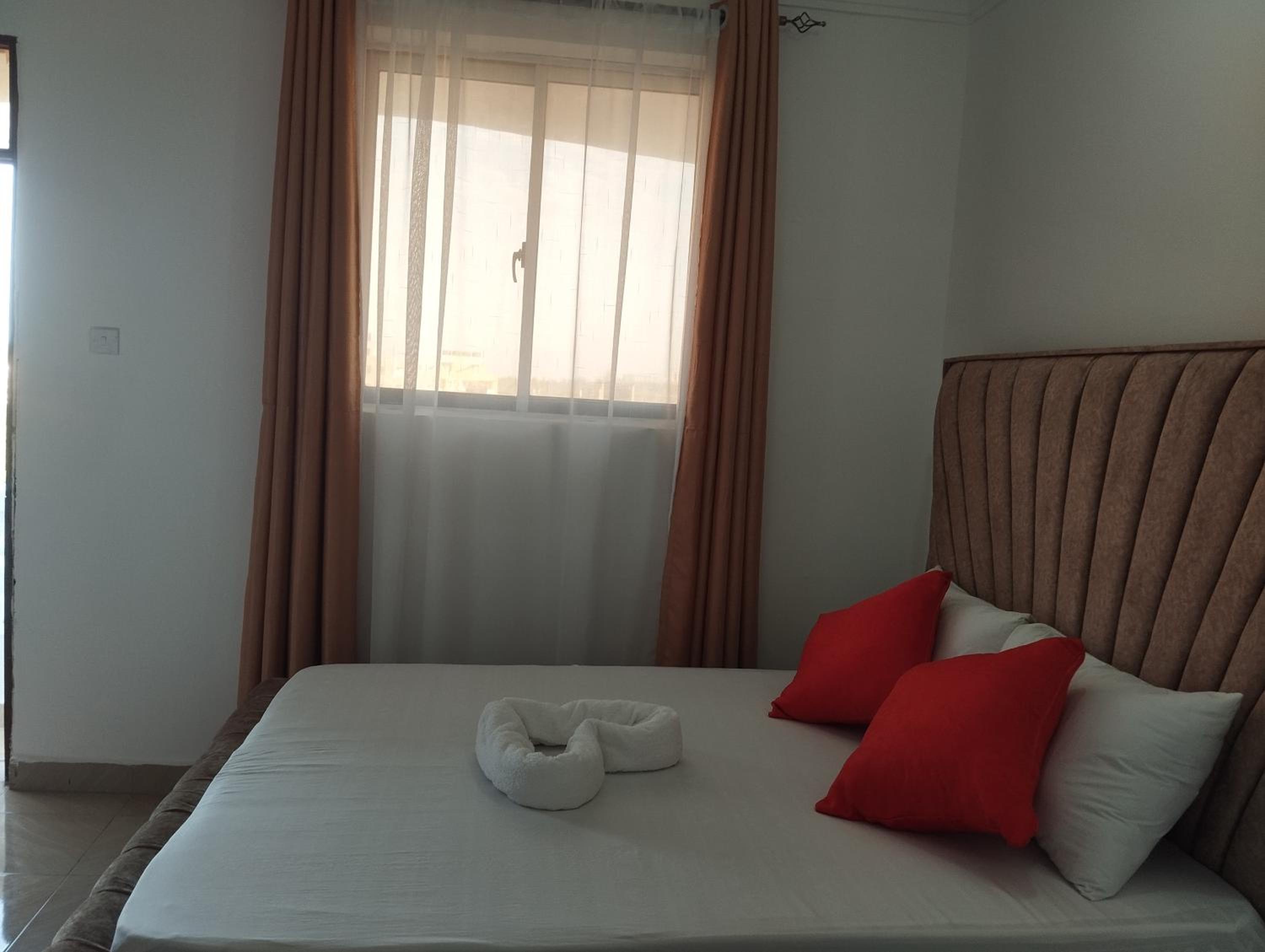 Taya Deluxe Home view 5