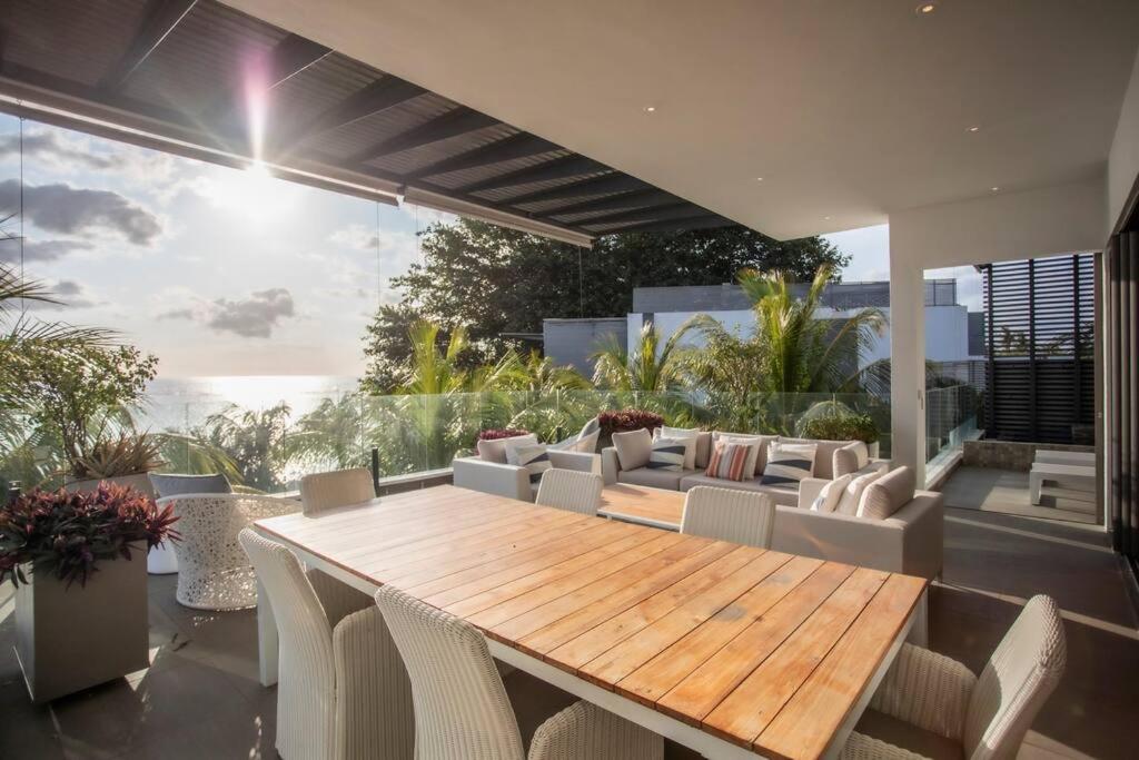 Ocean View Penthouse With Pool, Beach and Sunset view 3