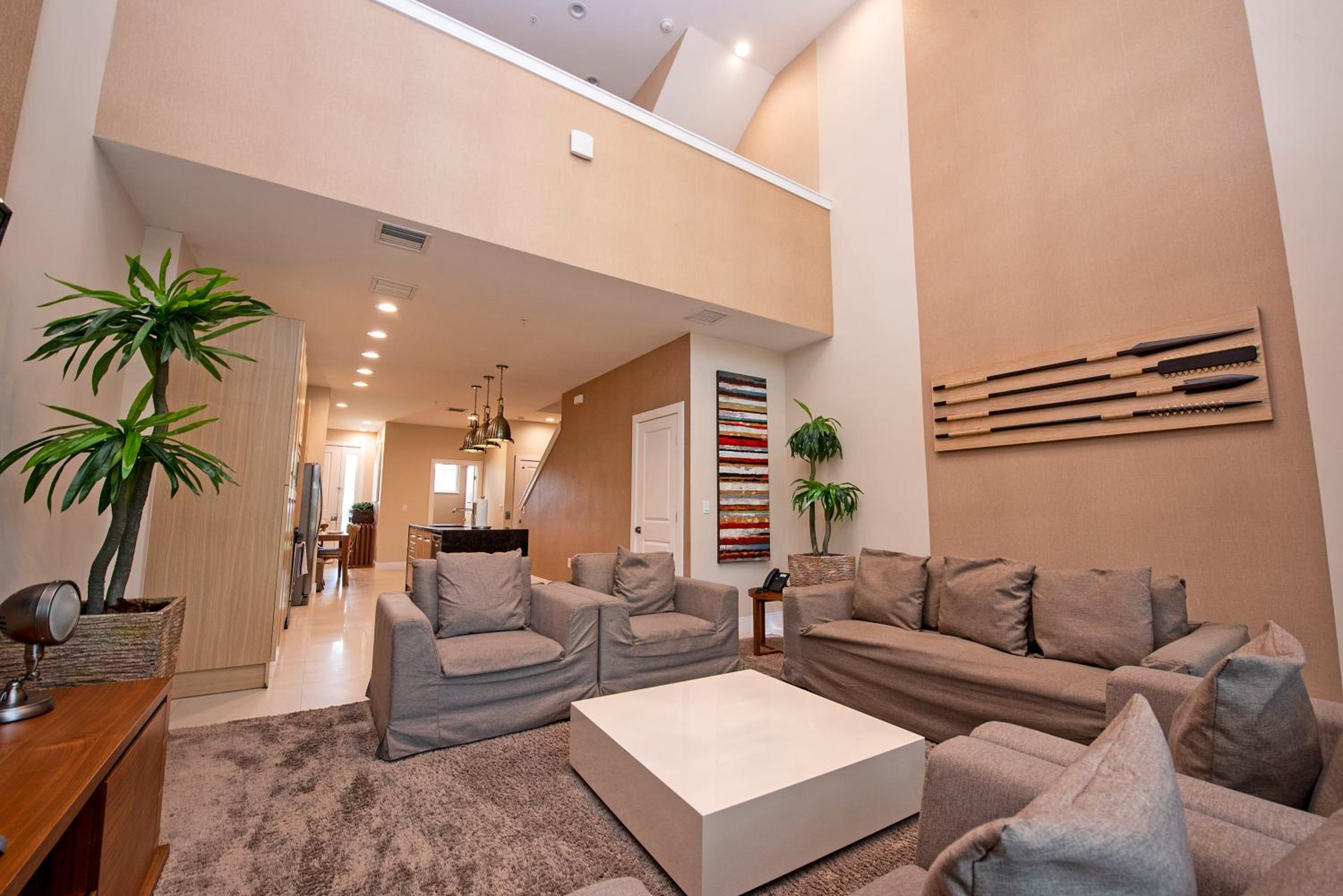 Amazing 3BD home with Elevator and BBQ near Disney