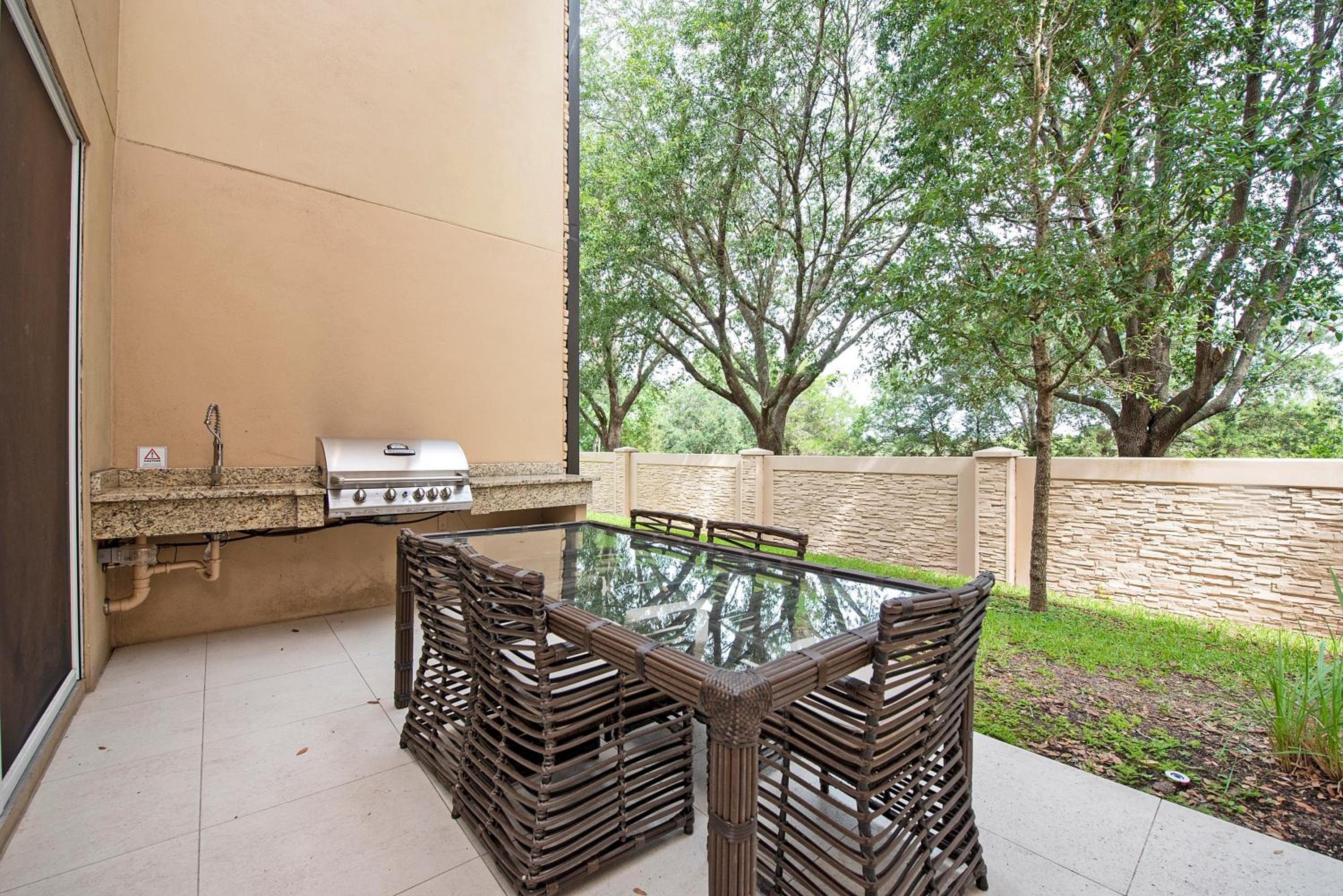 Amazing 3BD home with Elevator and BBQ near Disney