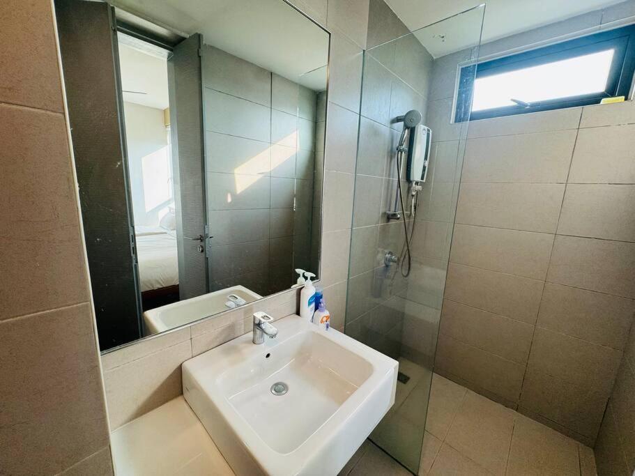 JazzSuite Muji Seafront unit NearStraitsQuay photo 8