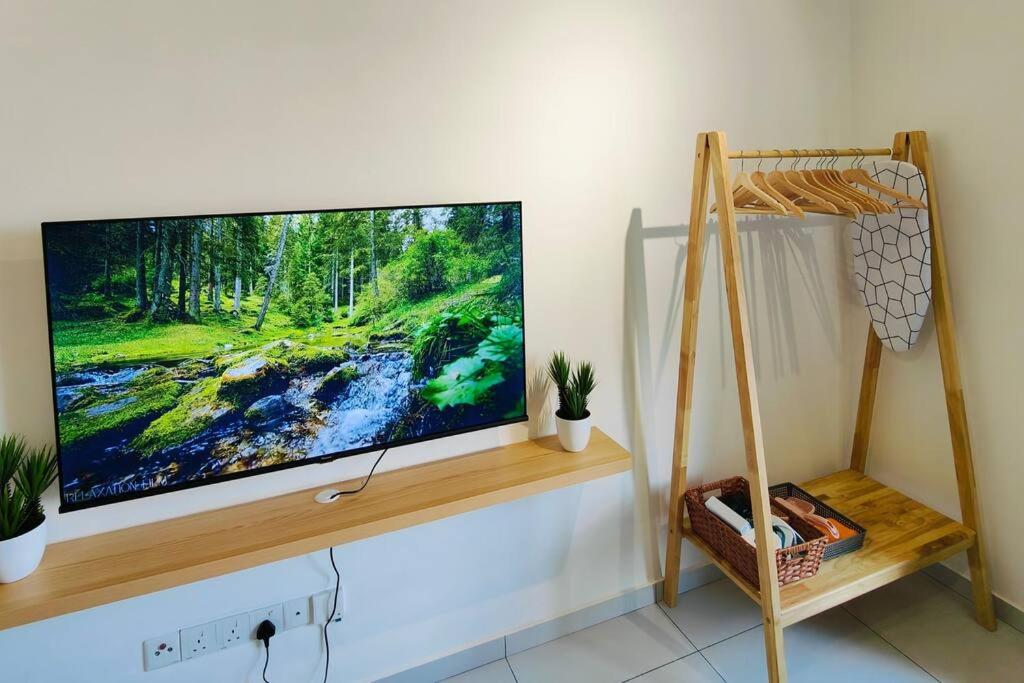 Sky Trees 4pax, Bukit Indah, Aeon, Legoland, Netflix