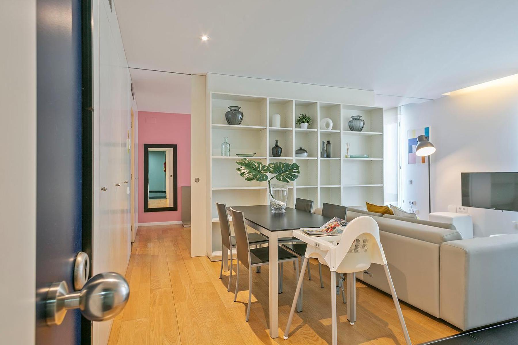 Lugaris Beach Apartments