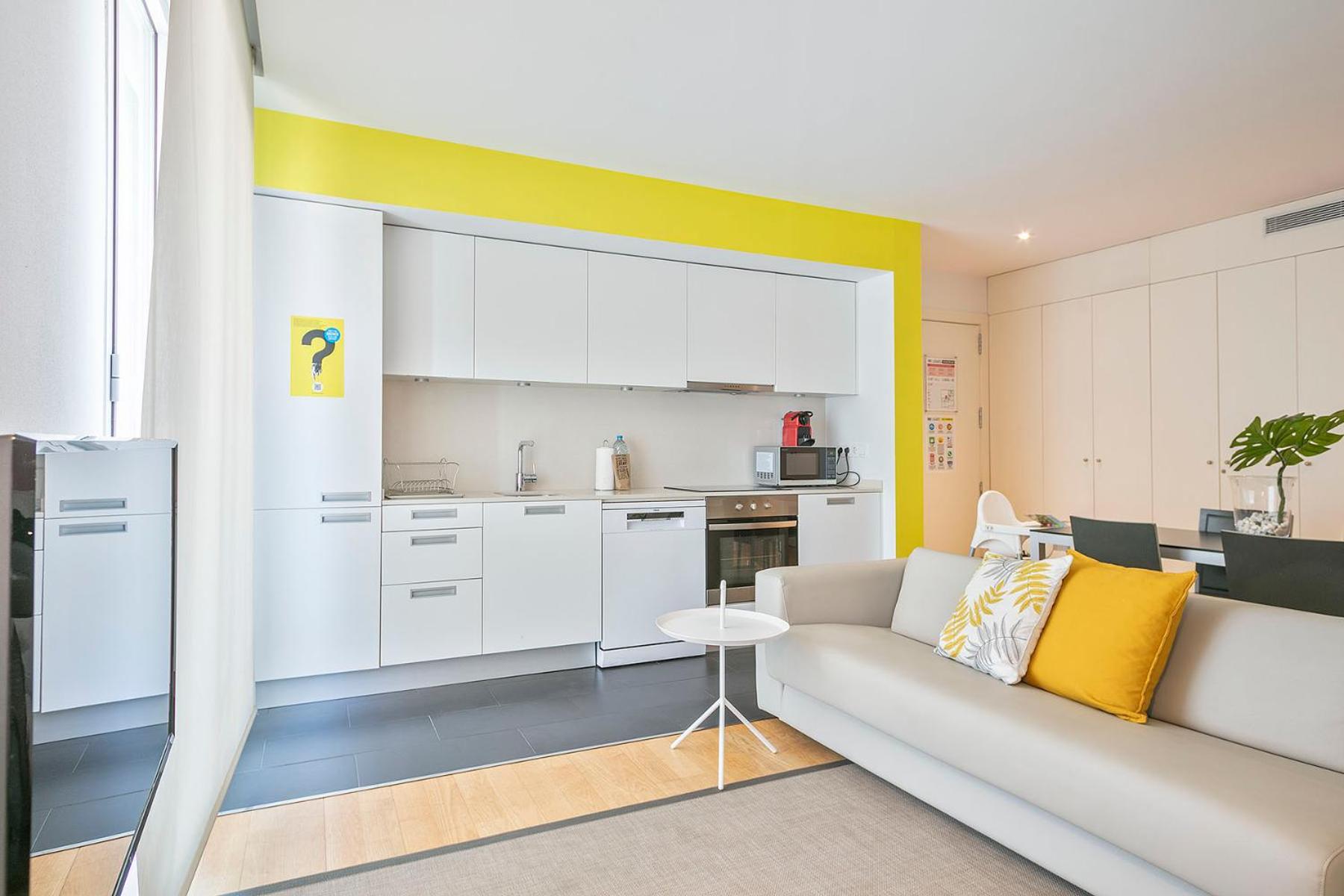 Lugaris Beach Apartments