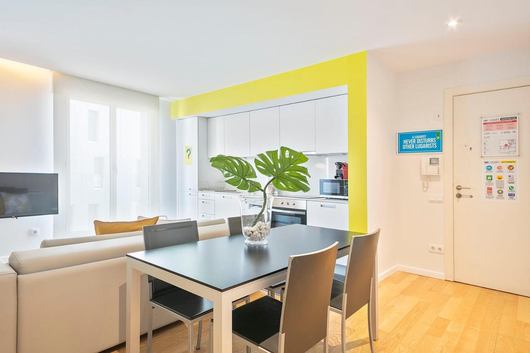 Lugaris Beach Apartments