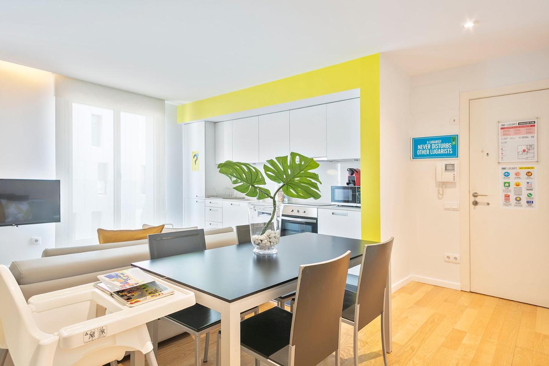 Lugaris Beach Apartments