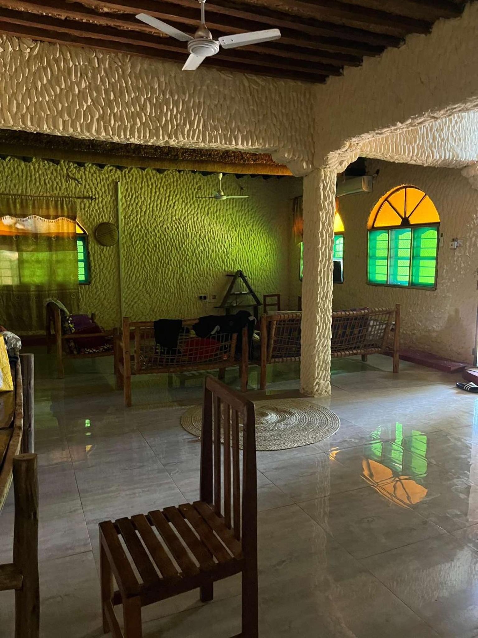 Three-room house next to Makunduchin beach view 4