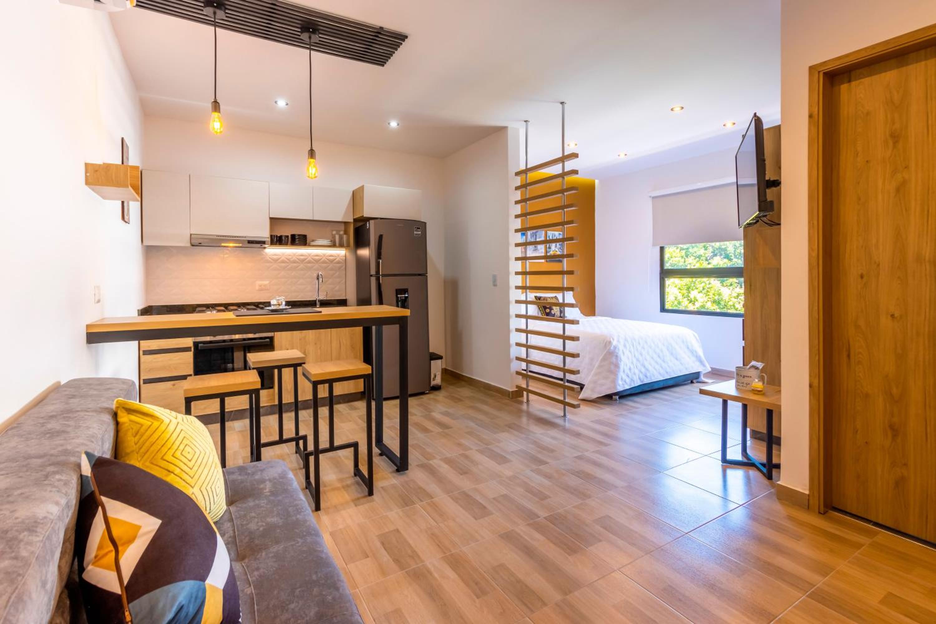 Caobos Center Coliving & Coworking