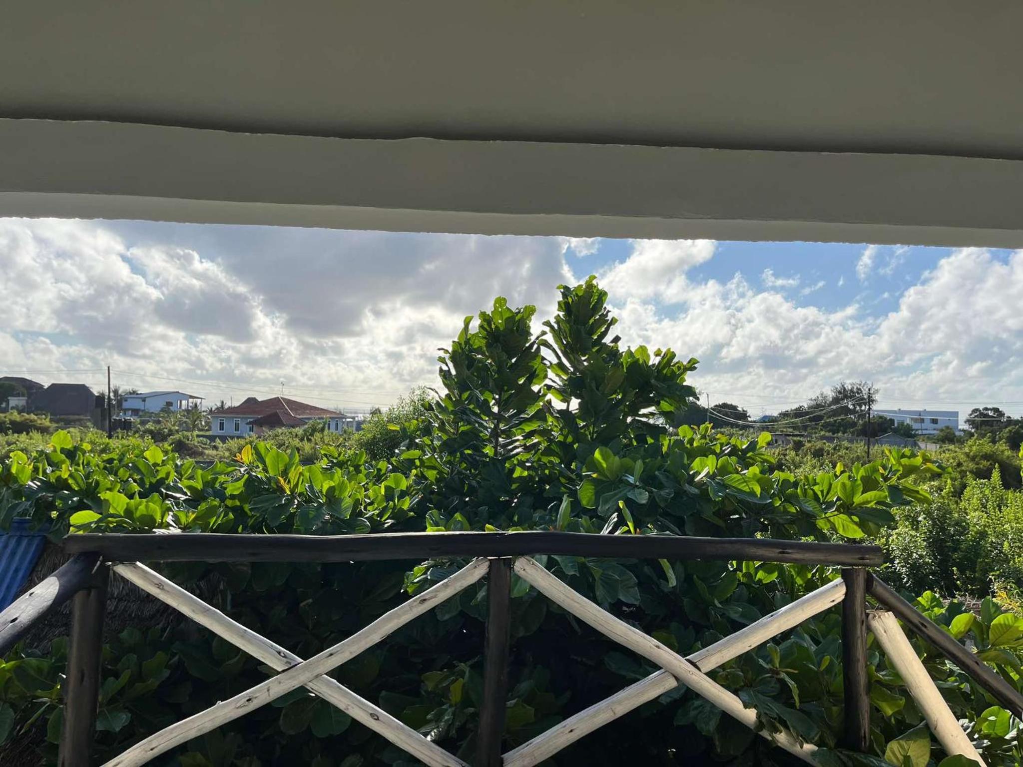 Three-room house next to Makunduchin beach view 2