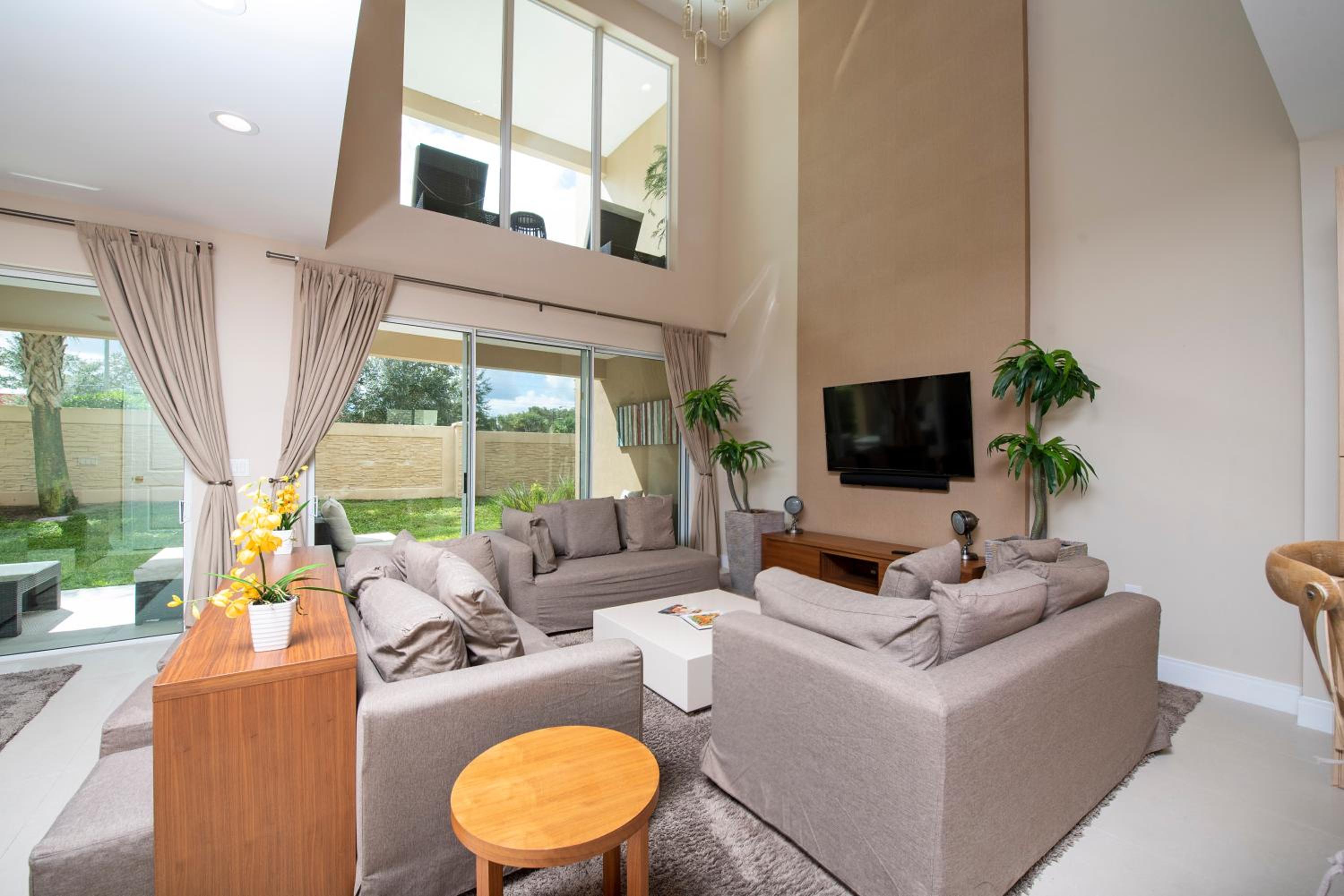 3 bedrooms luxury home near Disney