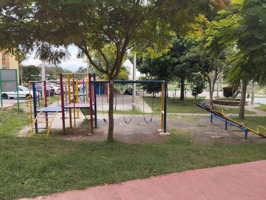 Apto Familiar con Escritorio Fácil Acceso Turístico