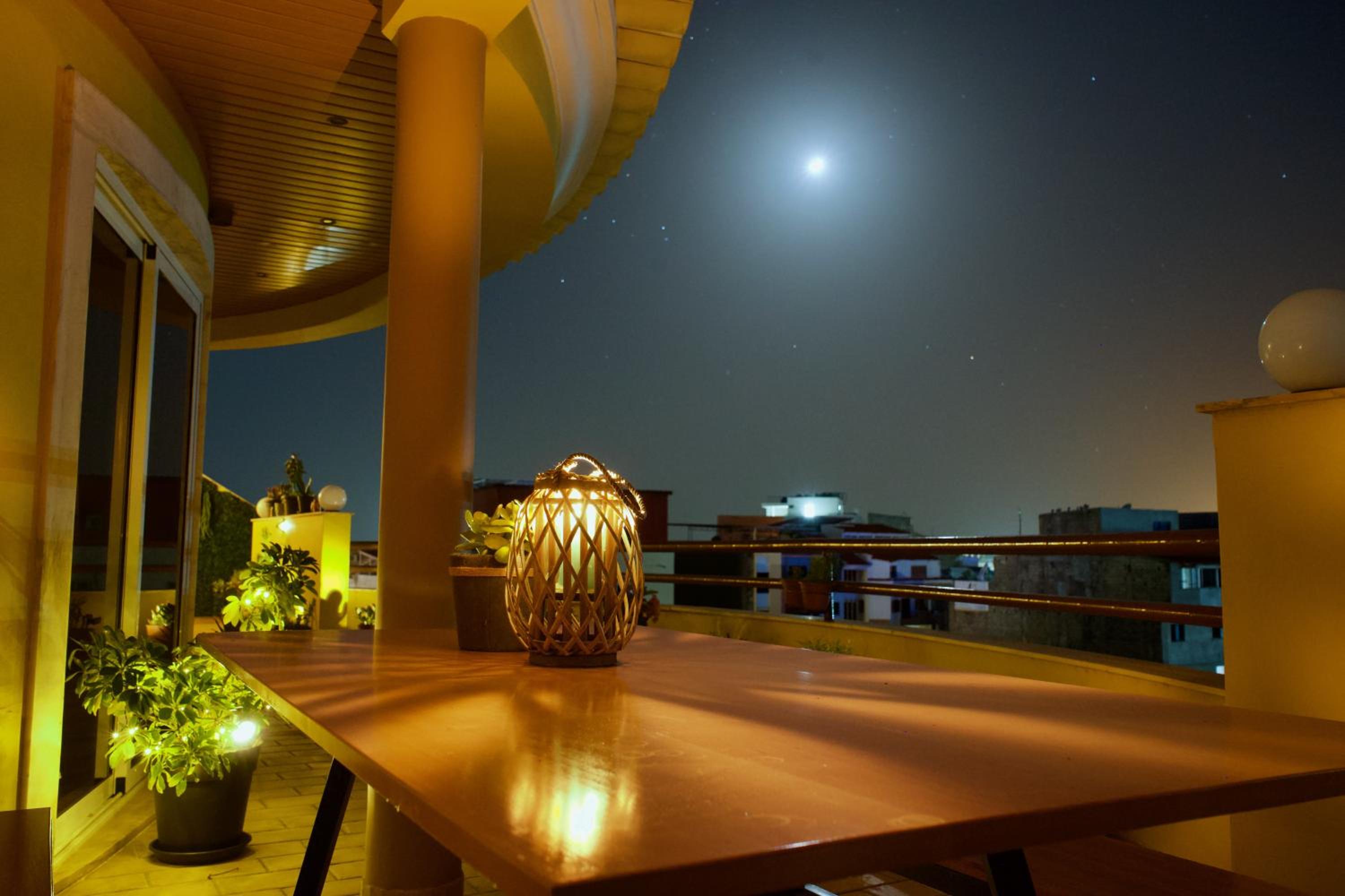 Spacious Penthouse with BBQ and Views