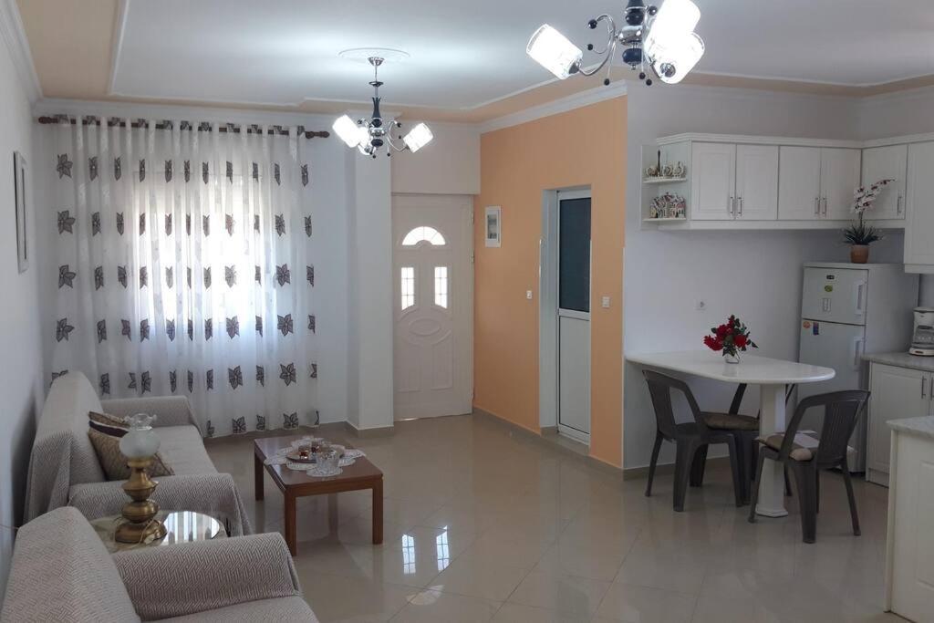 Simos Apartment