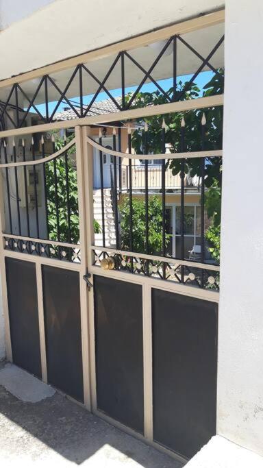 Simos Apartment