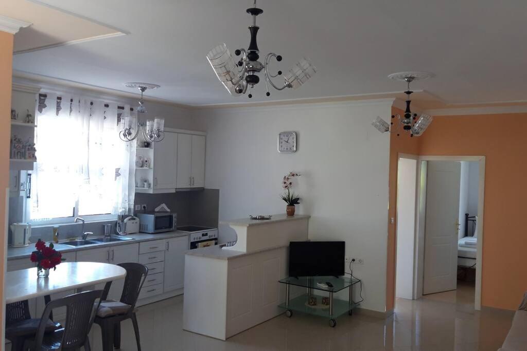 Simos Apartment