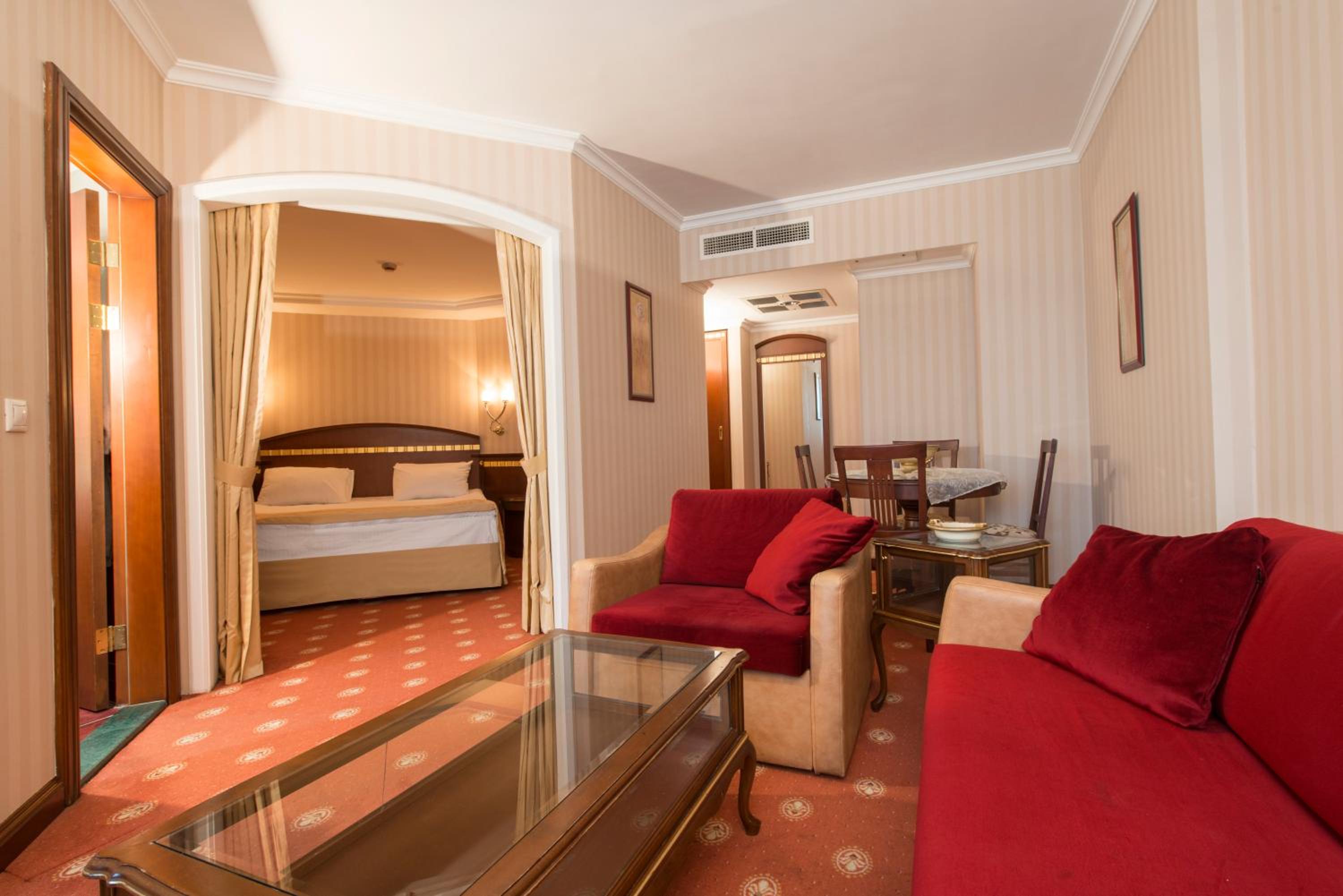 Akar International Hotel - Image 30