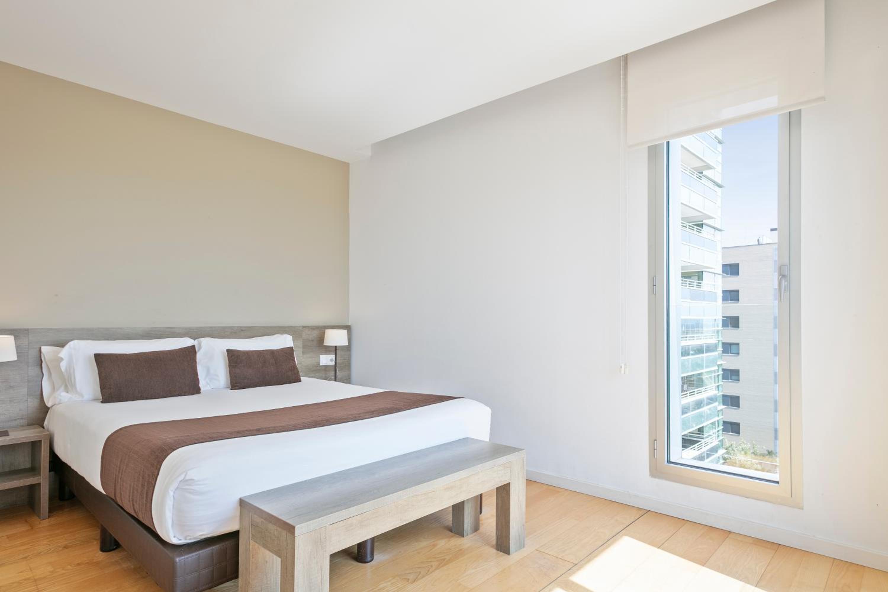 Lugaris Beach Apartments