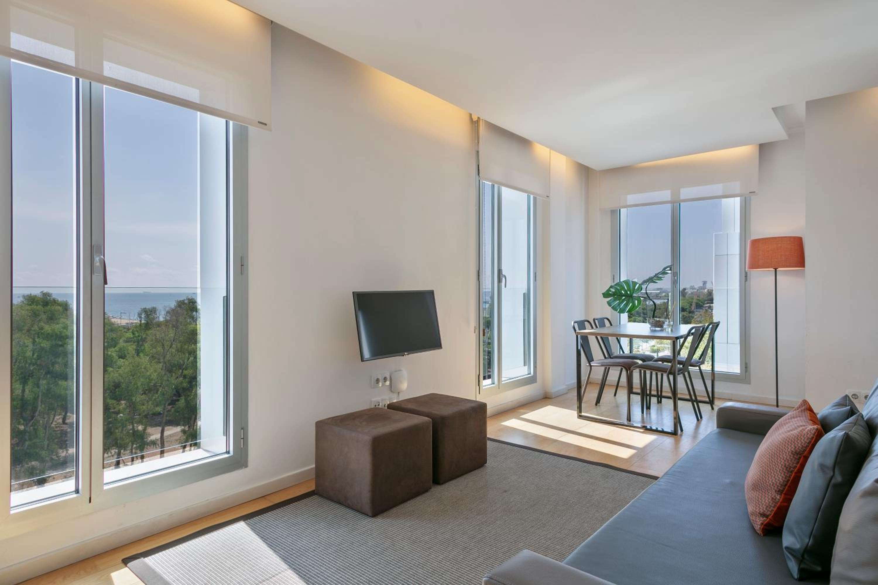 Lugaris Beach Apartments