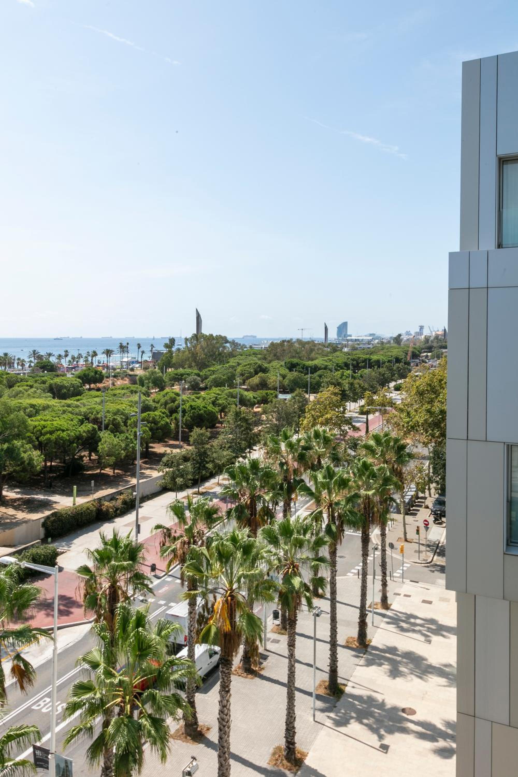 Lugaris Beach Apartments