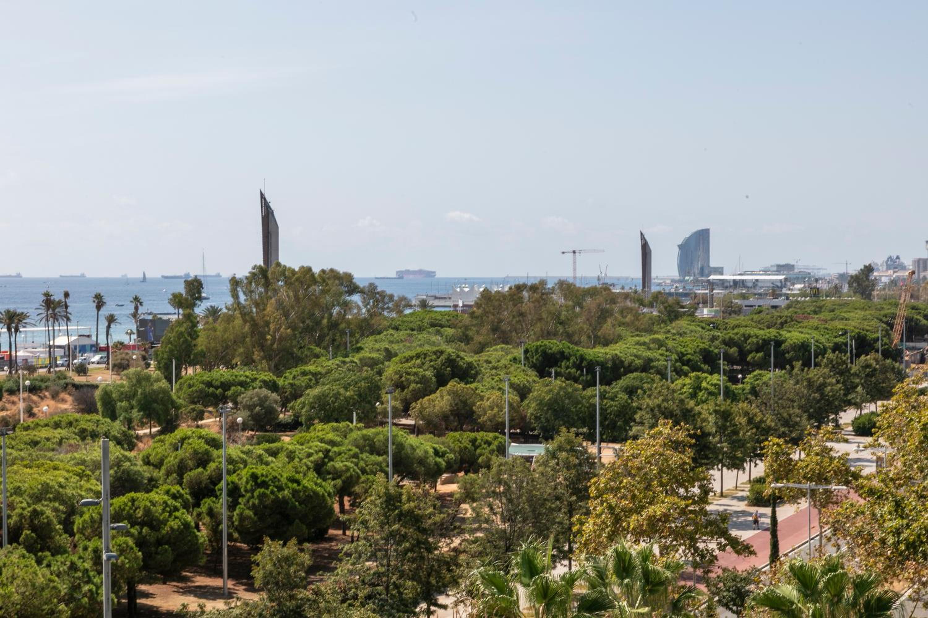 Lugaris Beach Apartments