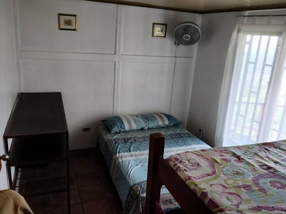 Orange Hills -Atenas-