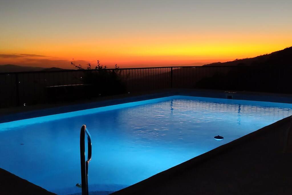 Orange Hills -Atenas-
