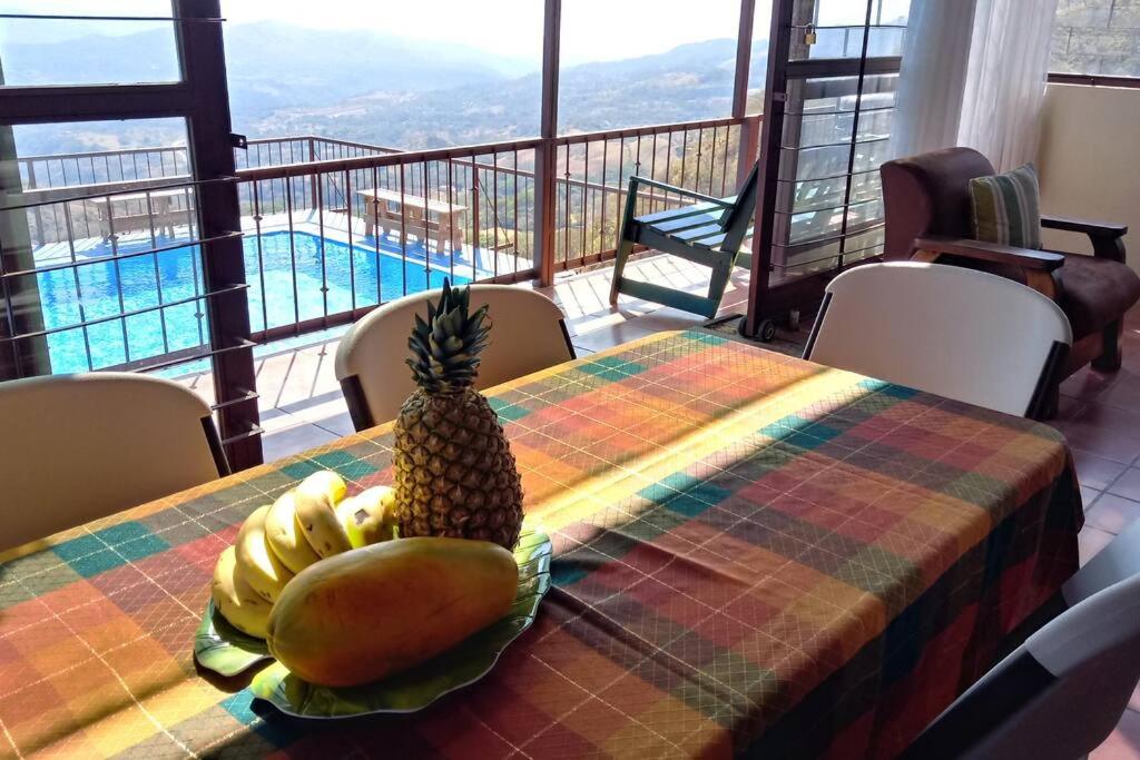 Orange Hills -Atenas-