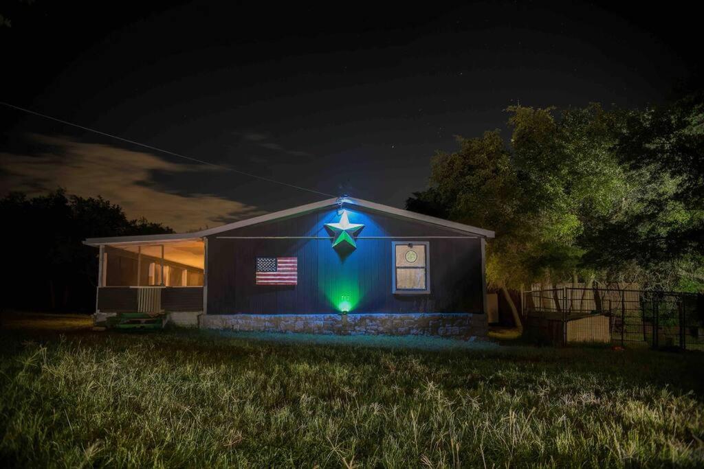 Stargaze at Orion OldStickRanch35milesNWofAustin